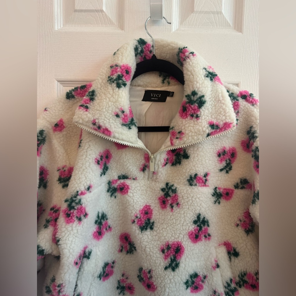 VICI Floral Cropped Sherpa Quarter Zip Pullover Size Small - Picture 3 of 6